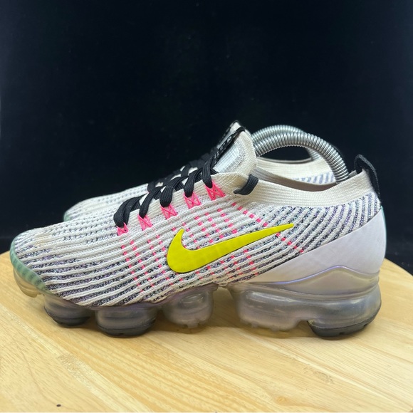 Nike Air Vapormax Flyknit 3 White/Dynamic Yellow AJ6900-103 Men’s Size 8/ 9.5 W - Picture 7 of 8